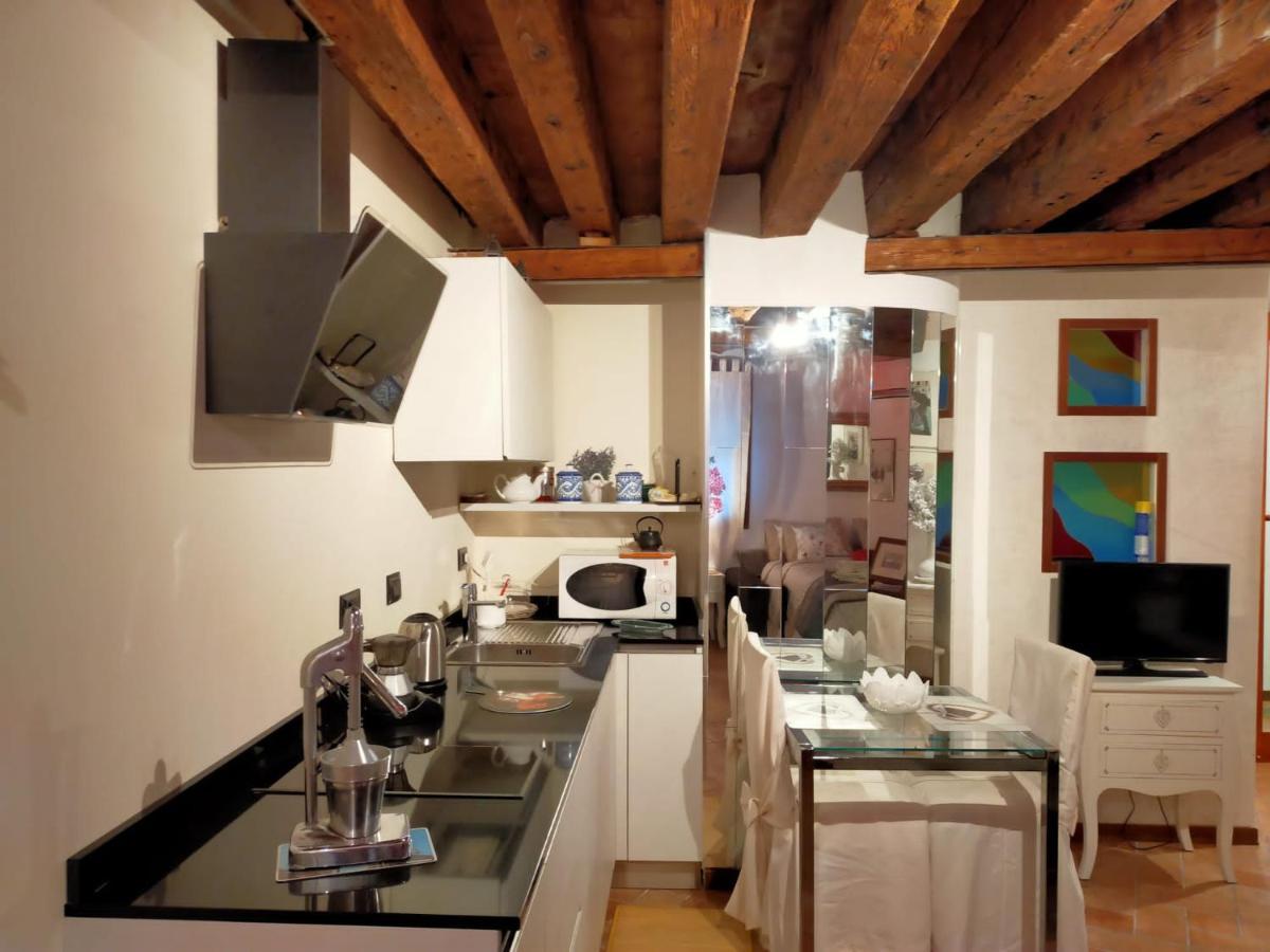 Suite Ai Leoni Venecia Exterior foto