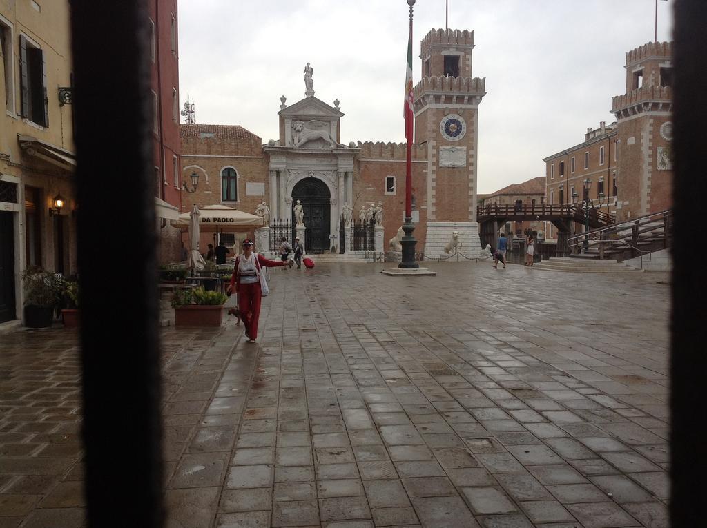 Suite Ai Leoni Venecia Exterior foto