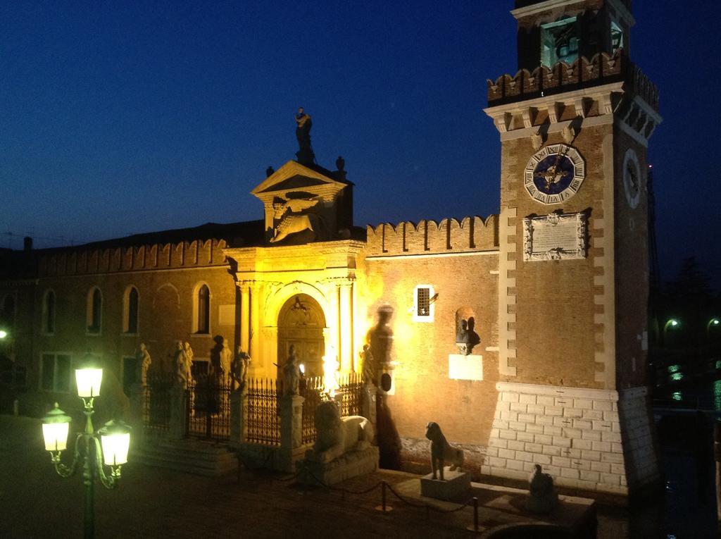 Suite Ai Leoni Venecia Exterior foto