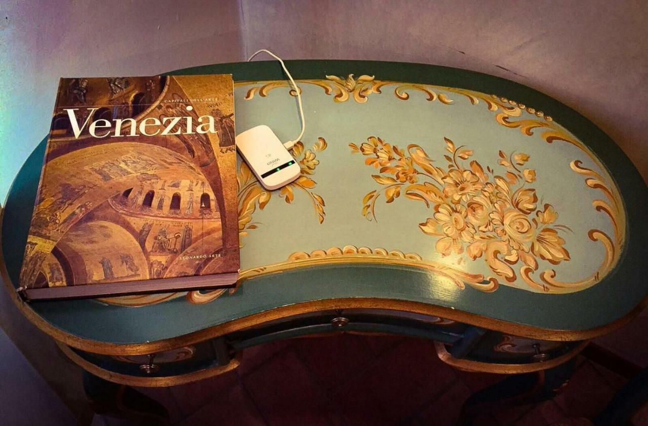 Suite Ai Leoni Venecia Exterior foto